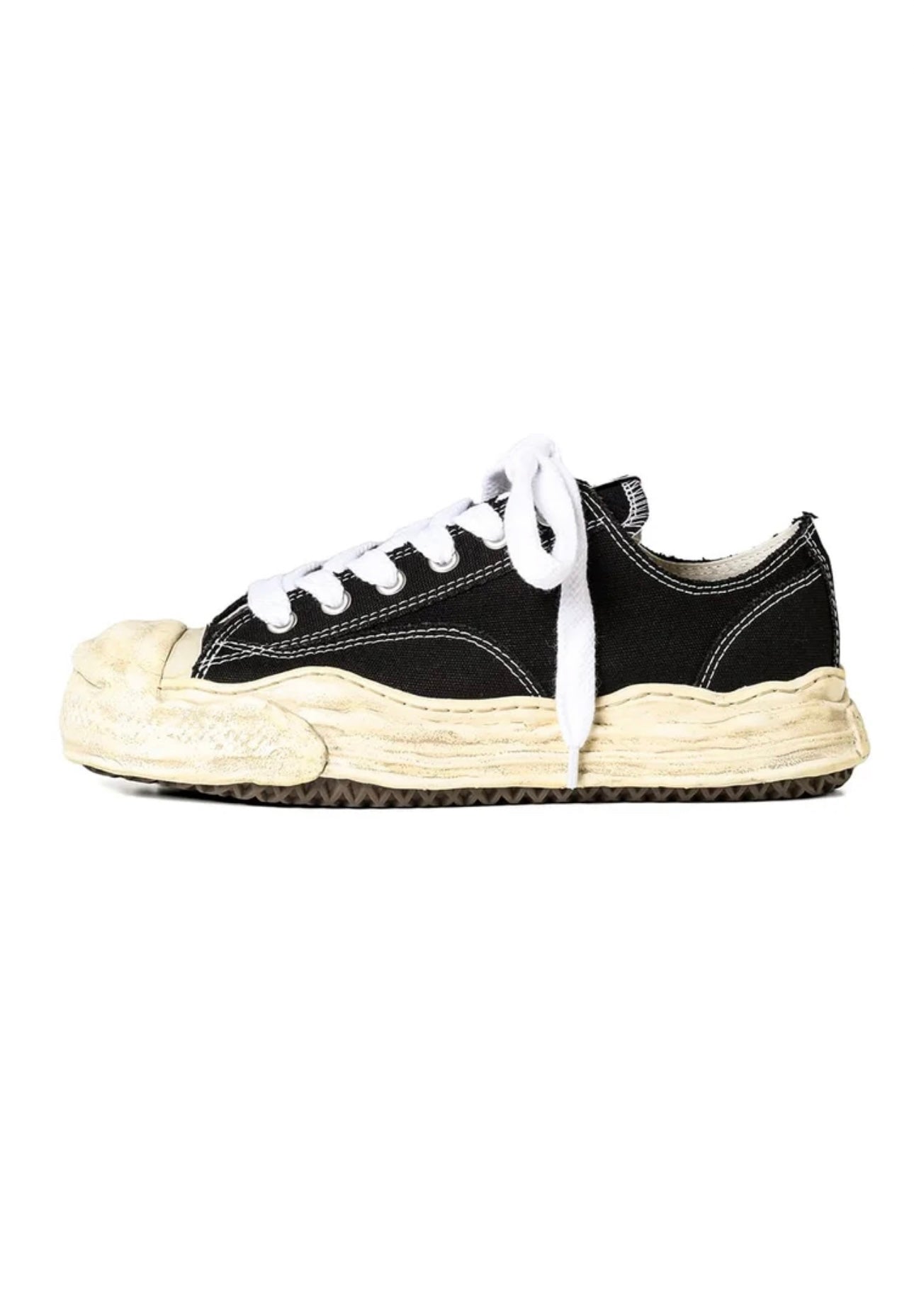 Maison Mihara Yasuhiro Hank Low Top Sneakers